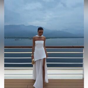 Matters Store. Monaco White Dress with Scarf